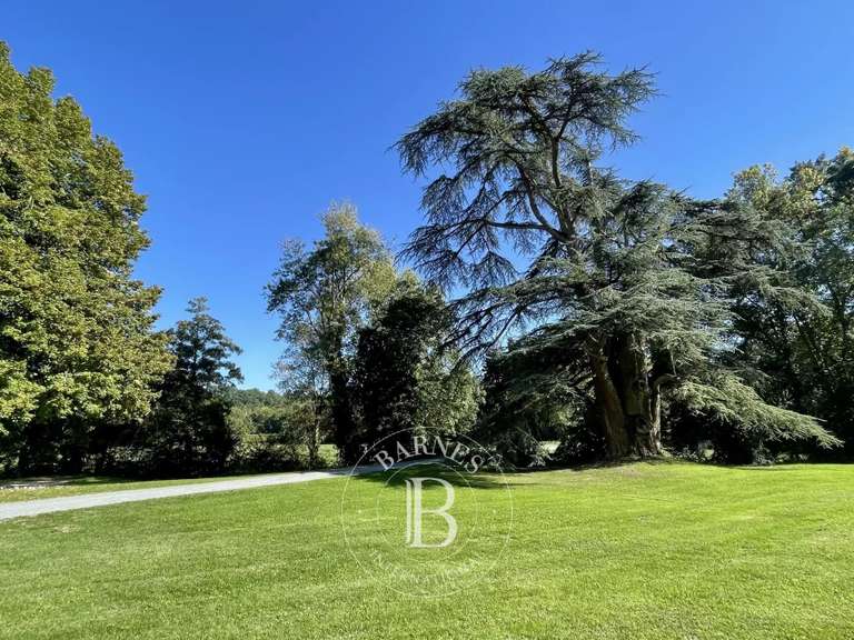 Propriété Tours - 1600m²