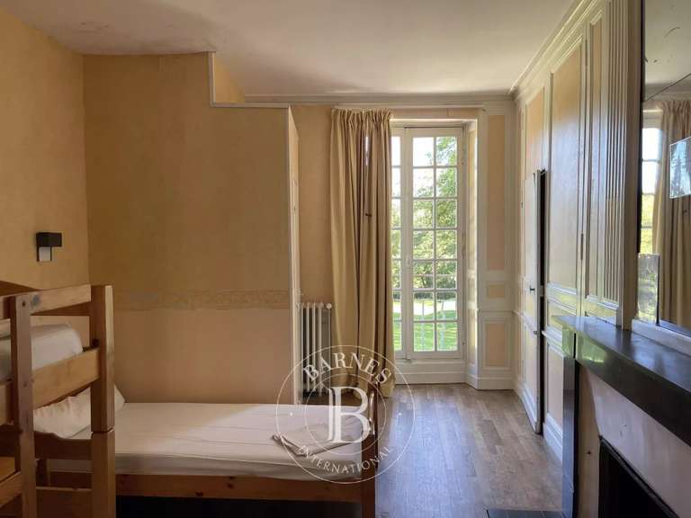 Propriété Tours - 1600m²