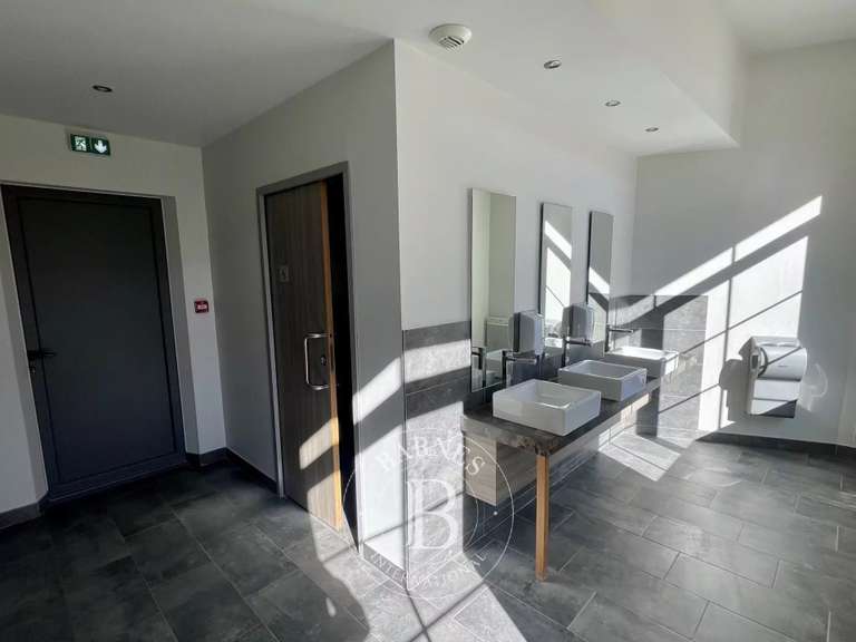 Propriété Tours - 1600m²