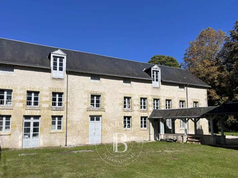 Propriété Tours - 1600m²