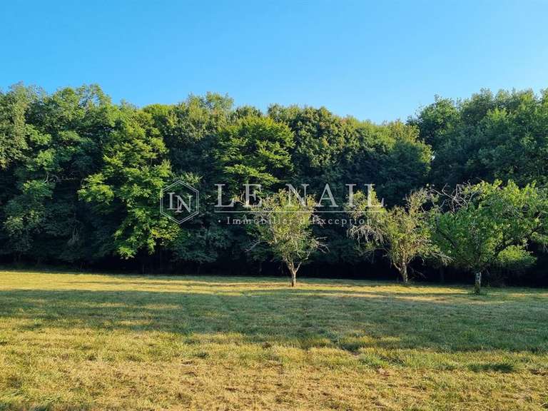 Property Tours - 6 bedrooms - 150m²