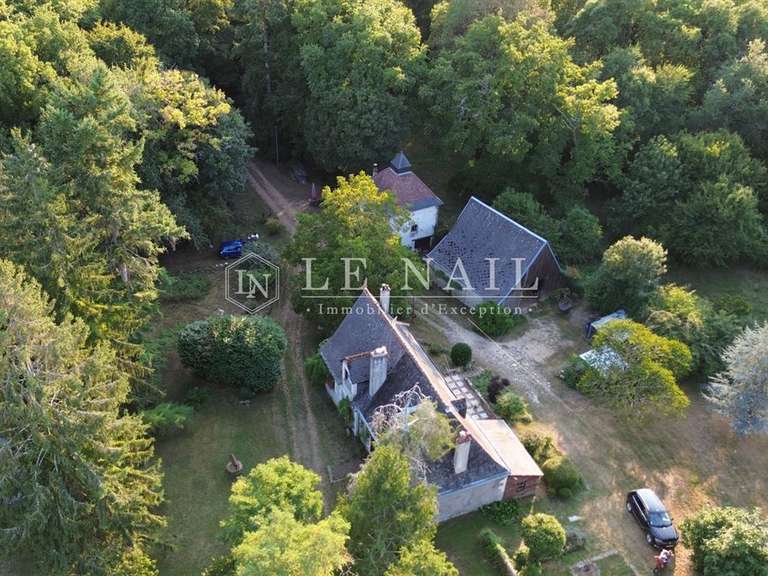 Property Tours - 6 bedrooms - 150m²