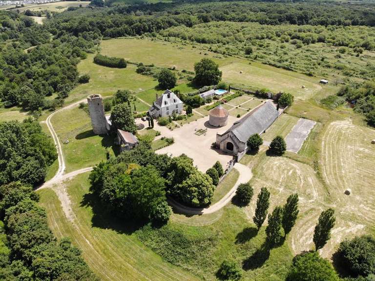 Propriété Tours - 8 chambres - 440m²