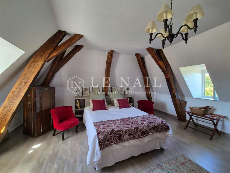 Propriété Tours - 6 chambres - 288m²