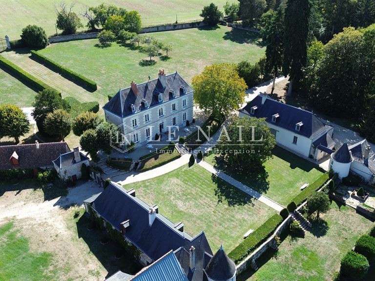 Propriété Tours - 6 chambres - 288m²