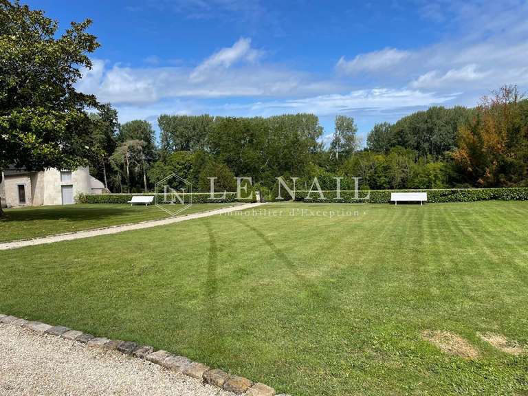 Propriété Tours - 6 chambres - 288m²