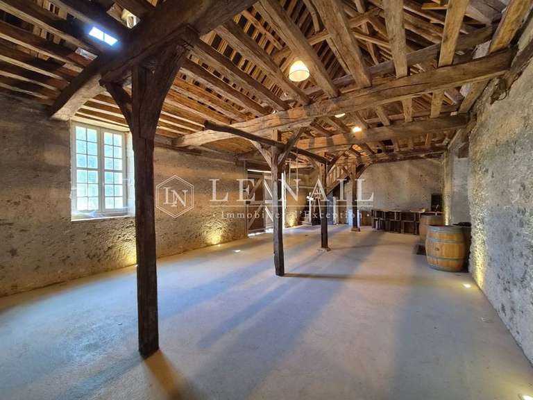 Propriété Tours - 6 chambres - 288m²