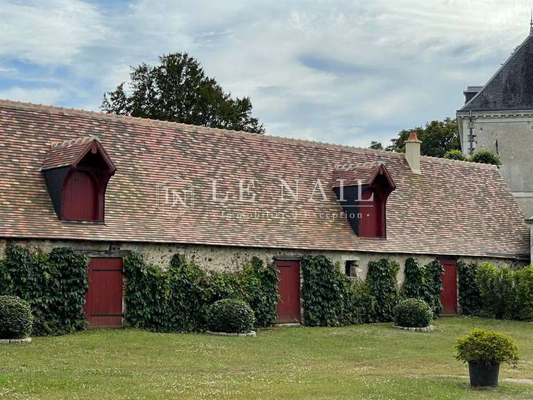 Propriété Tours - 6 chambres - 288m²