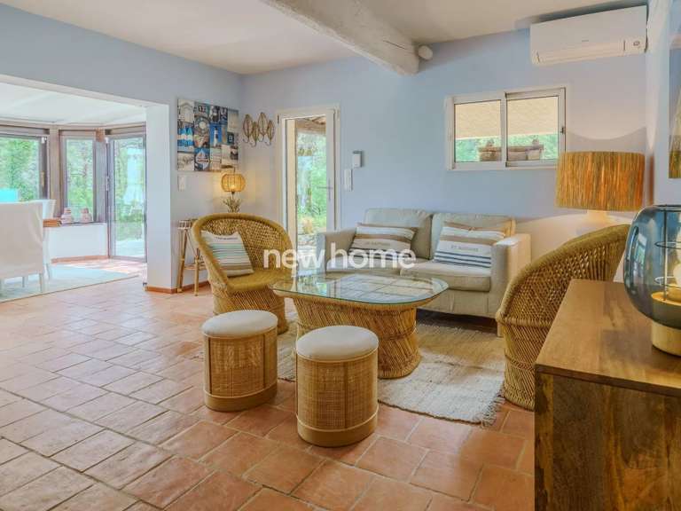 House Tourtour - 2 bedrooms - 110m²