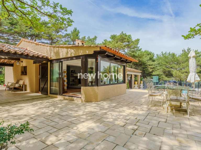 House Tourtour - 2 bedrooms - 110m²