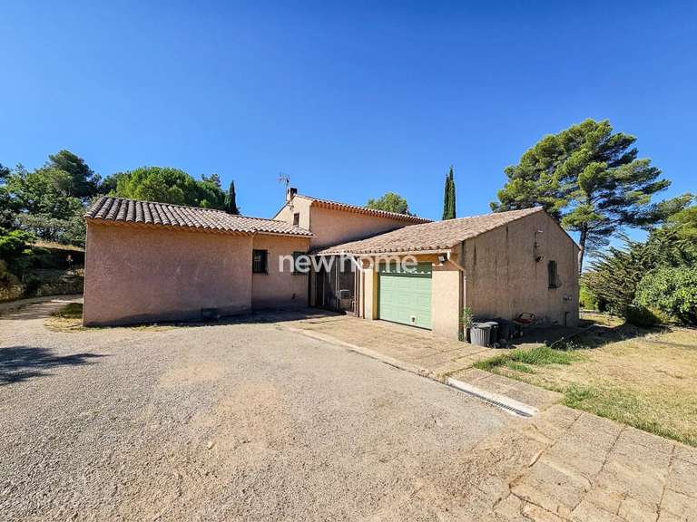 Maison Tourtour - 3 chambres - 167m²