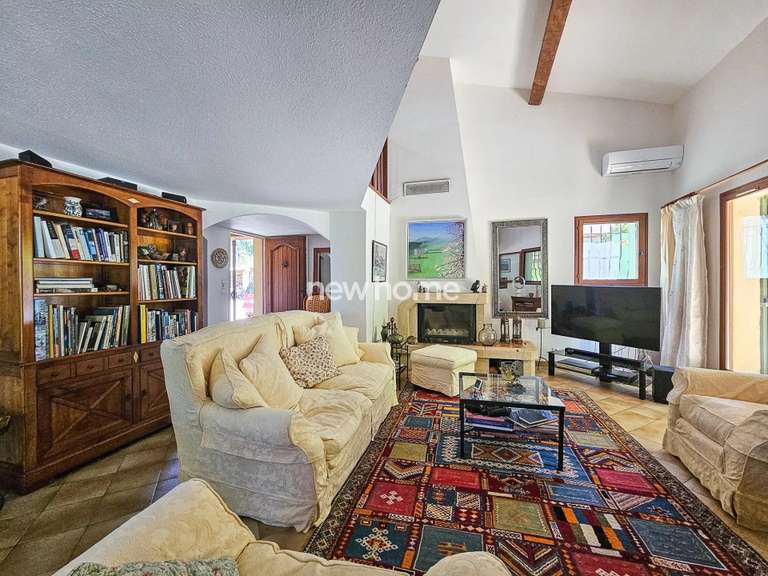 Maison Tourtour - 3 chambres - 167m²