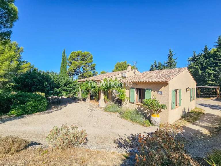 Maison Tourtour - 3 chambres - 167m²