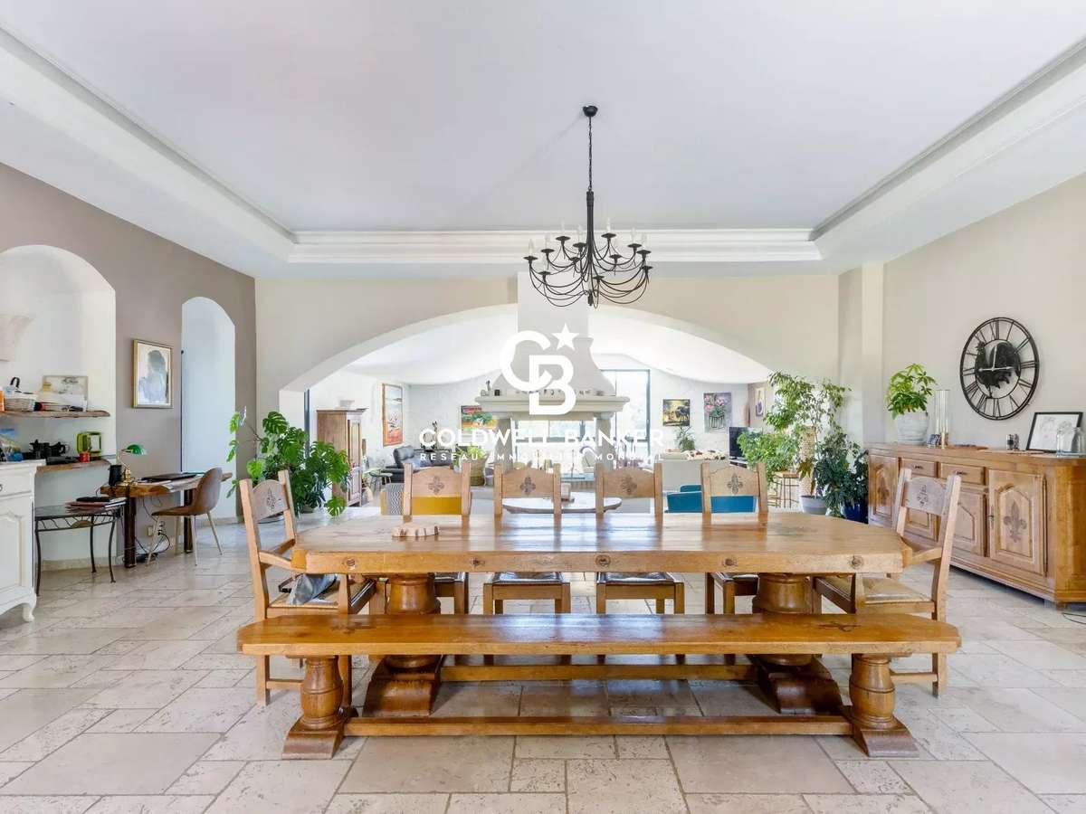 Maison Tourtour