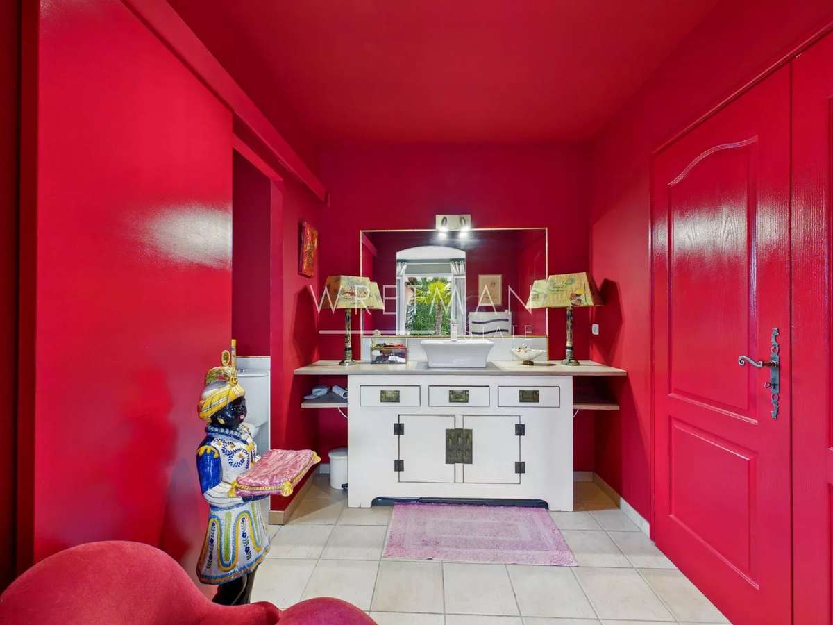 Maison Tourtour