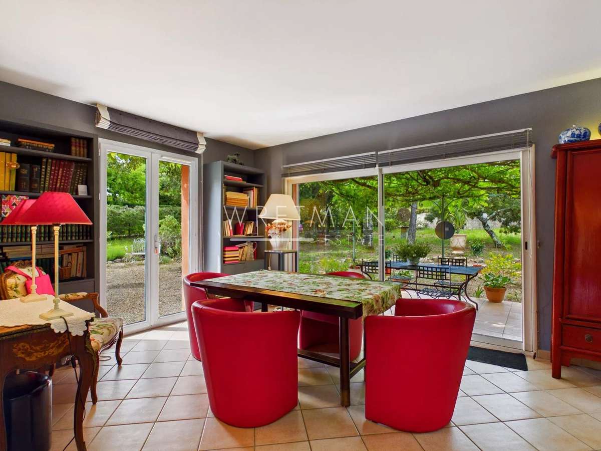 Maison Tourtour