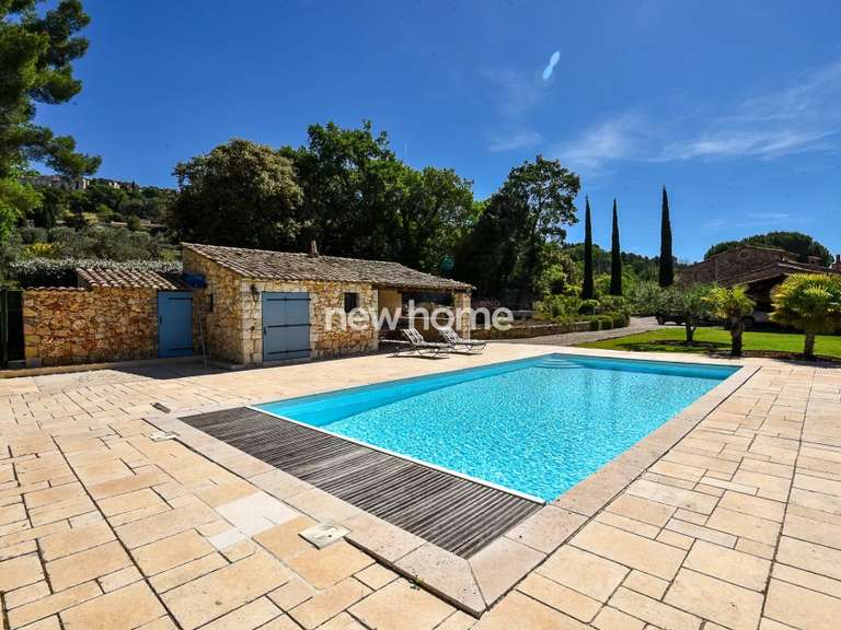Maison Tourtour - 3 chambres - 257m²