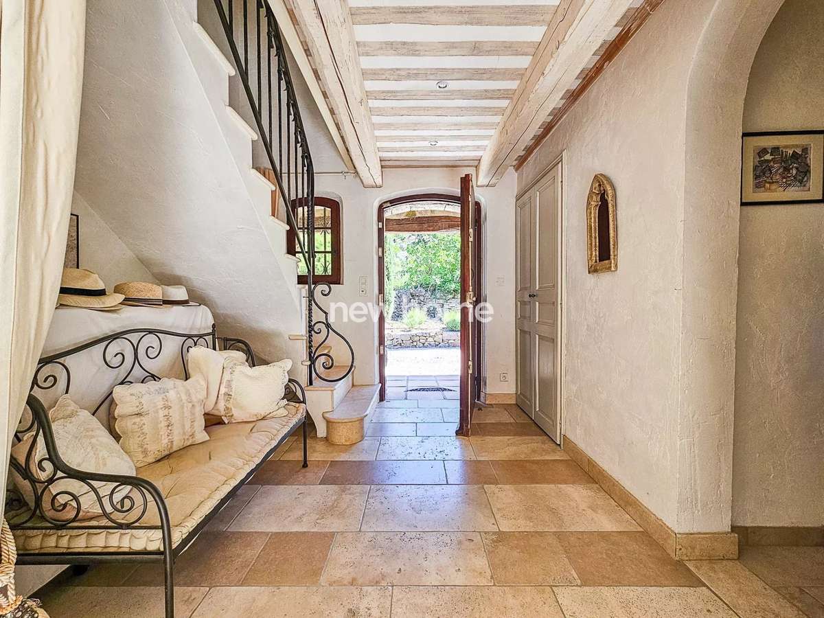 Maison Tourtour