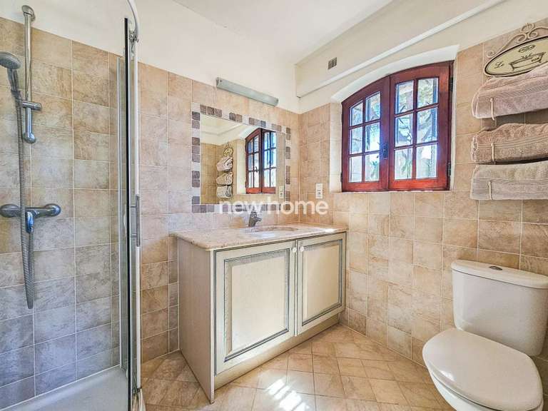 Maison Tourtour - 3 chambres - 257m²