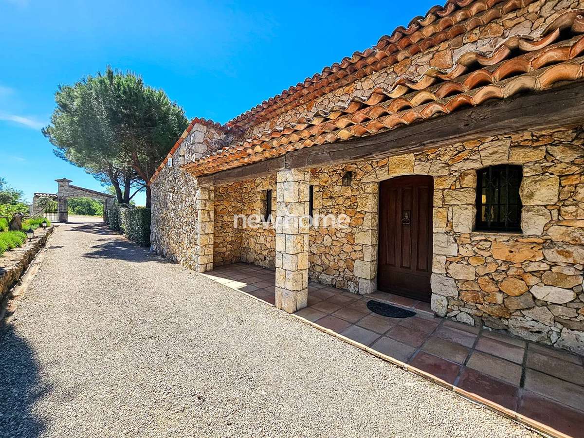 Maison Tourtour