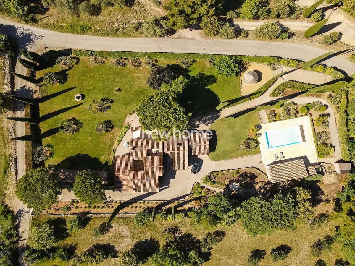 Maison Tourtour
