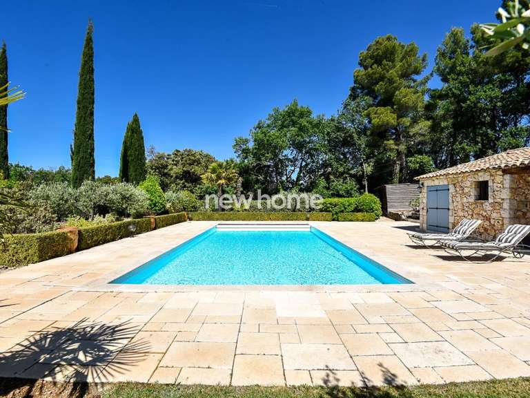 Maison Tourtour - 3 chambres - 257m²
