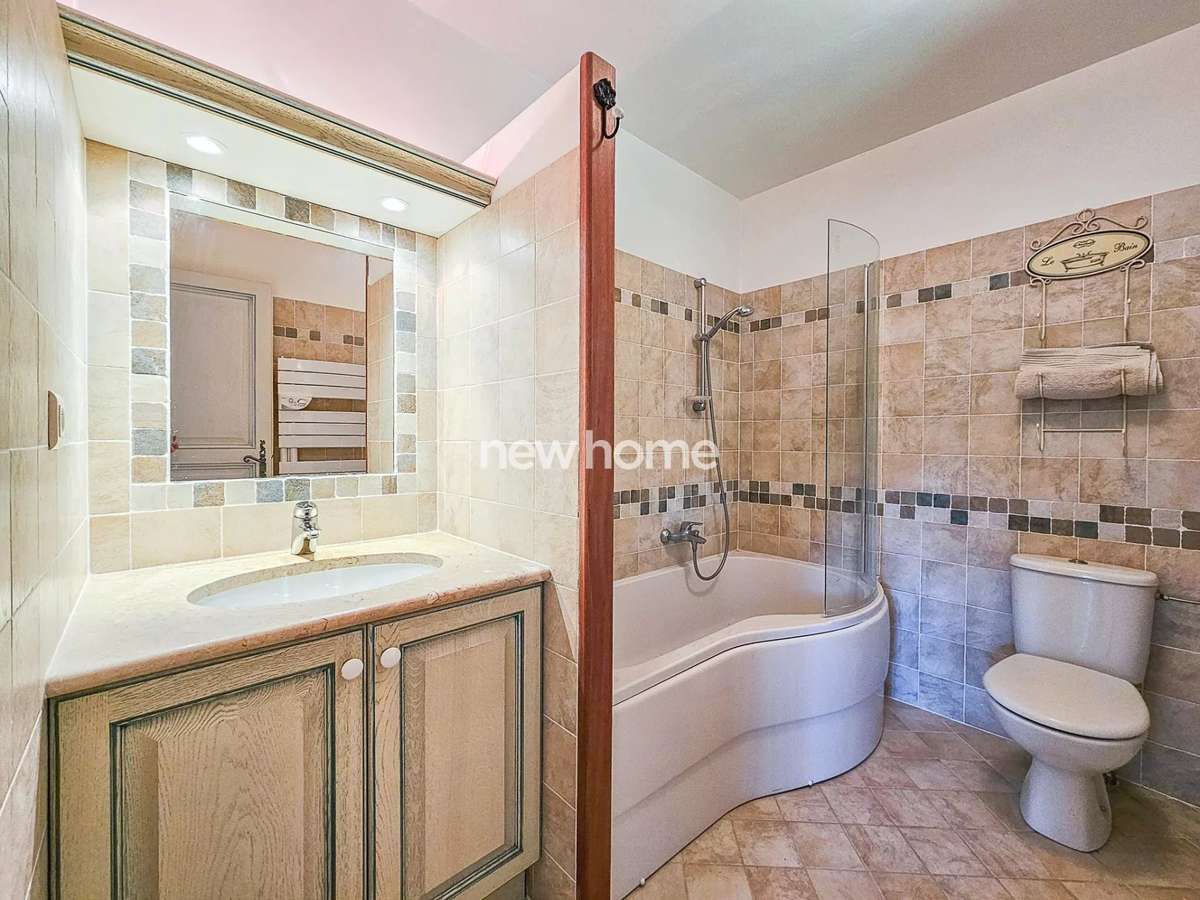 Maison Tourtour