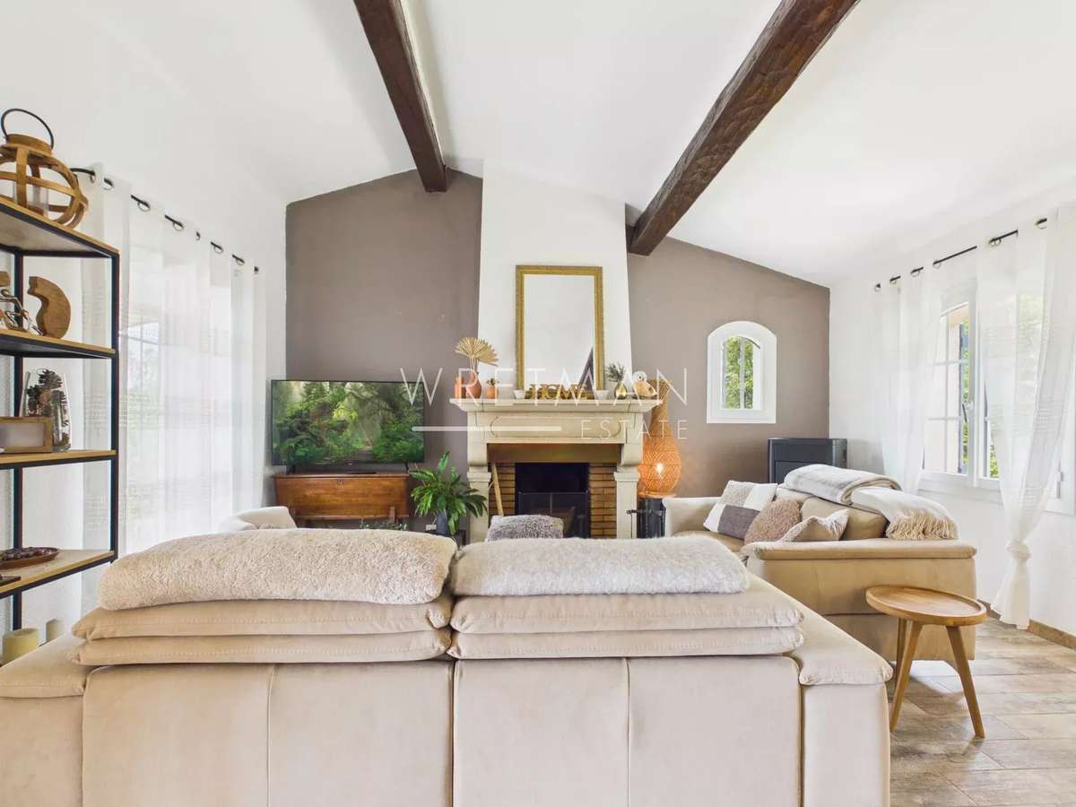 Maison Tourtour
