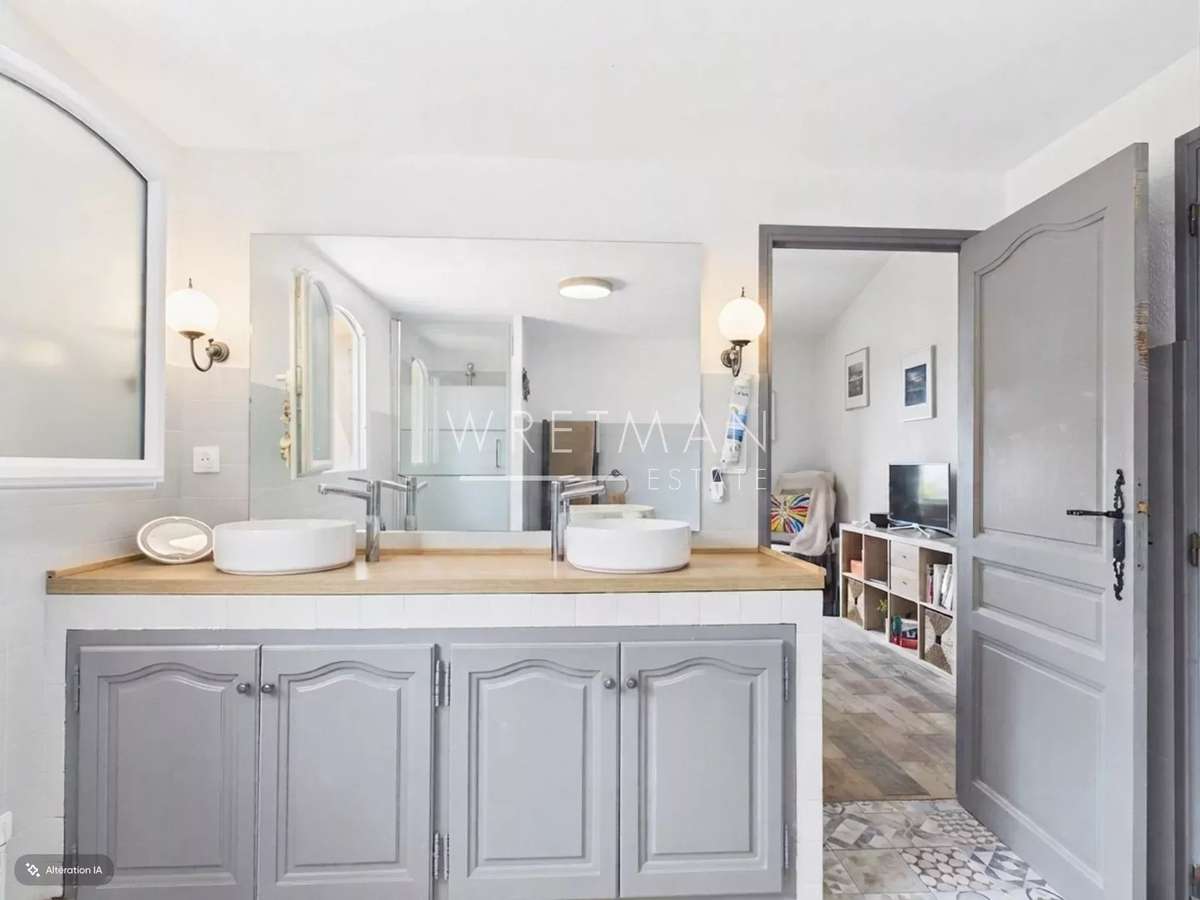 Maison Tourtour