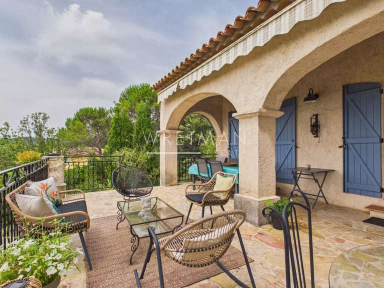 Maison Tourtour - 4 chambres - 161m²