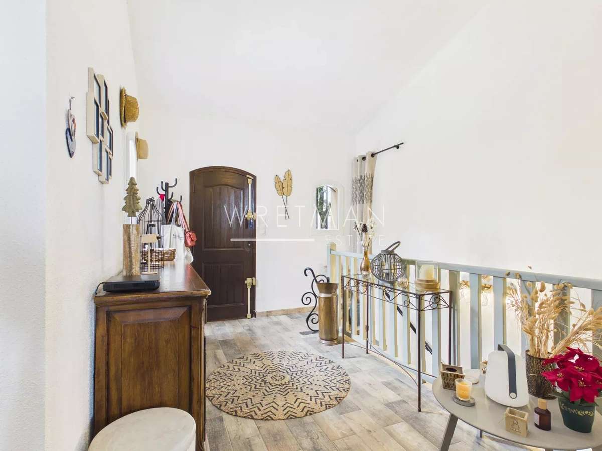 Maison Tourtour