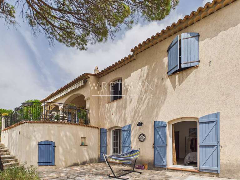Maison Tourtour - 4 chambres - 161m²
