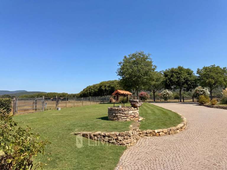 Propriété équestre Tourtour - 5 chambres - 200m²