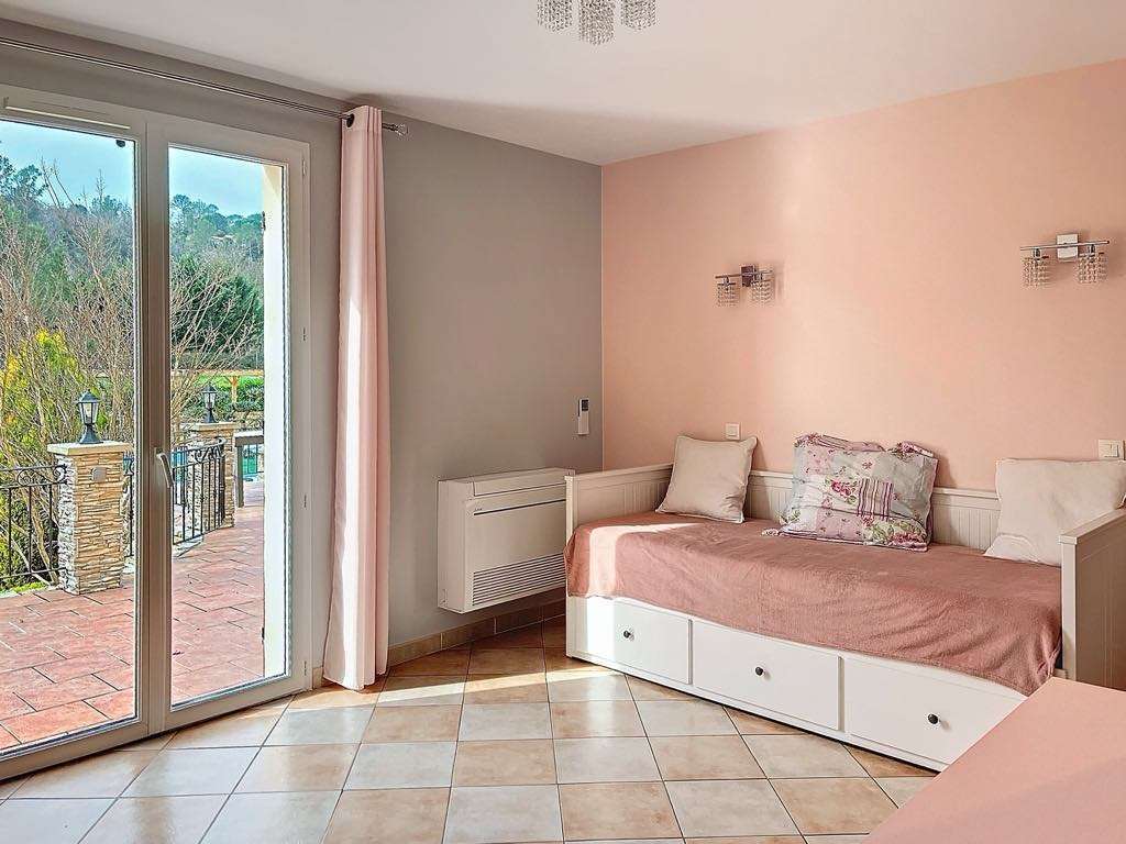 Maison Tourves