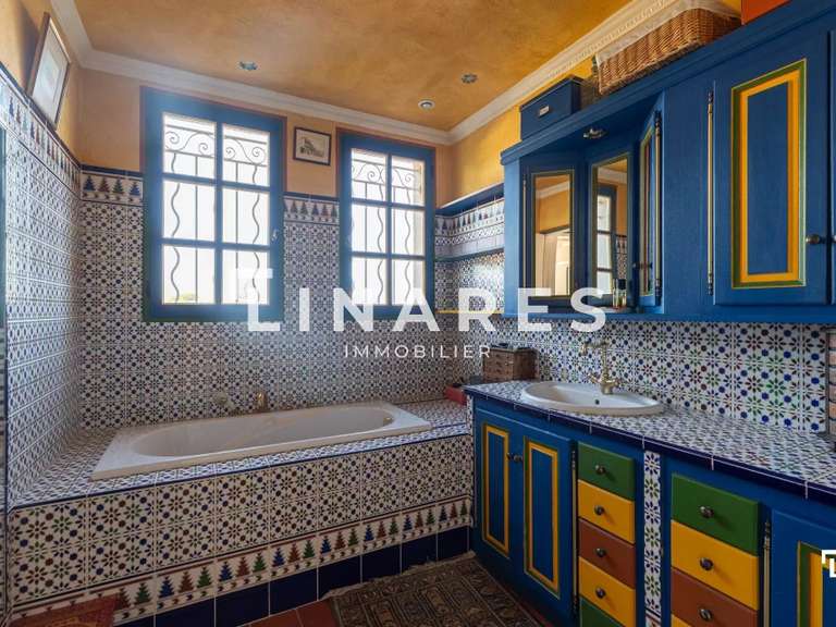 Maison Tourves - 6 chambres - 369m²