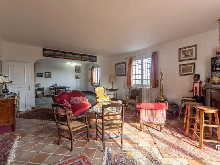 Maison Tourves - 6 chambres - 369m²