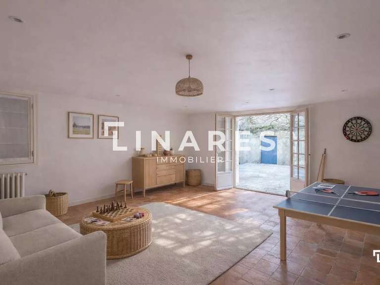 Maison Tourves - 6 chambres - 369m²