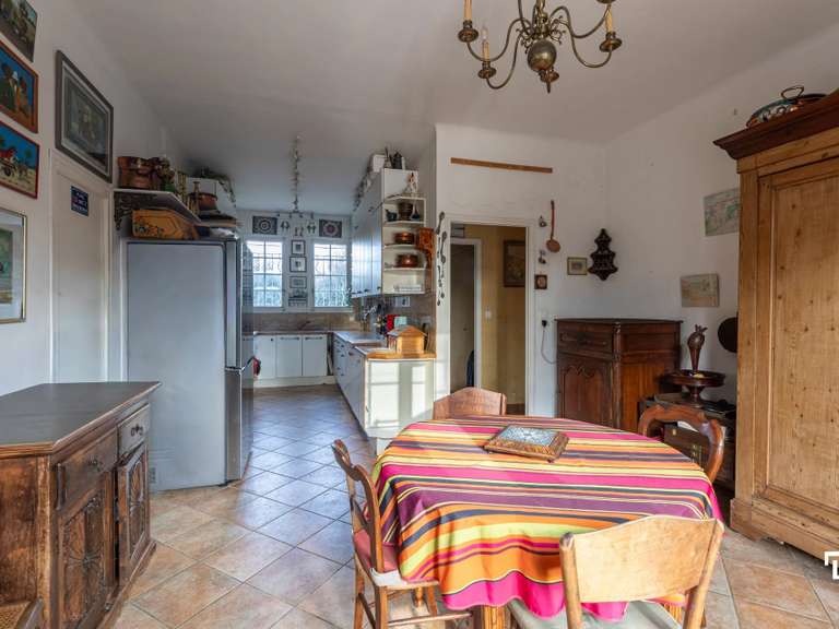 Maison Tourves - 6 chambres - 369m²