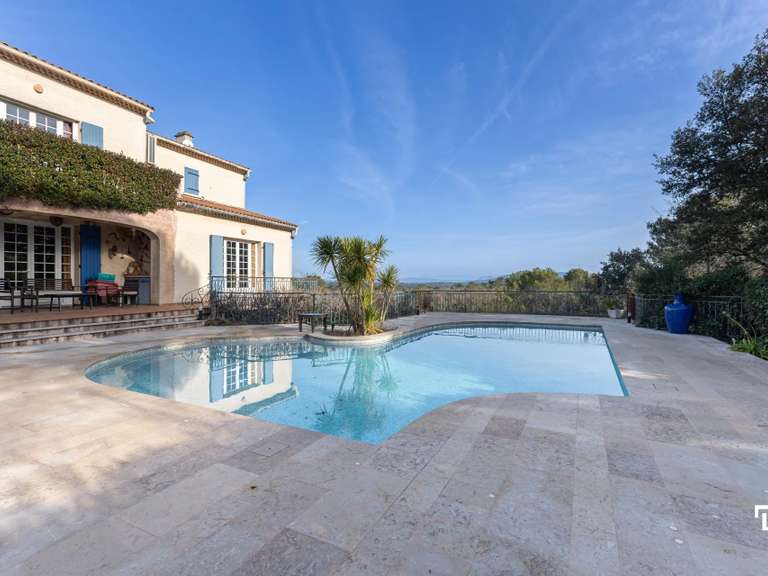 Maison Tourves - 6 chambres - 369m²