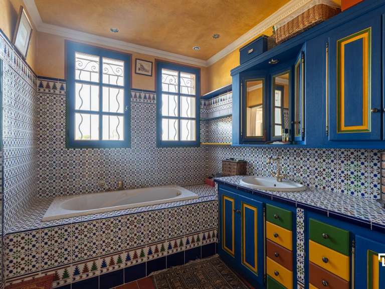 Maison Tourves - 6 chambres - 369m²