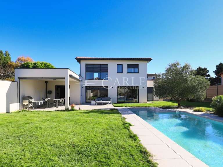 Villa Toussieu - 4 chambres - 227m²