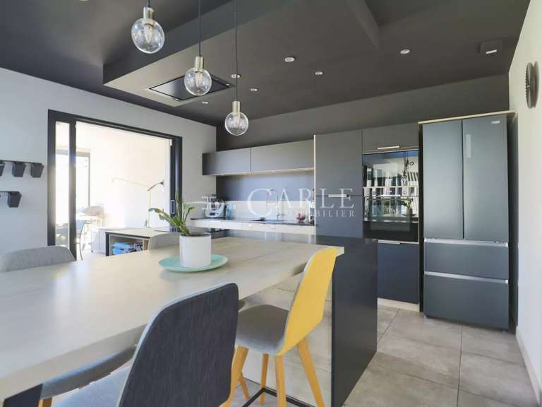 Villa Toussieu - 4 chambres - 227m²