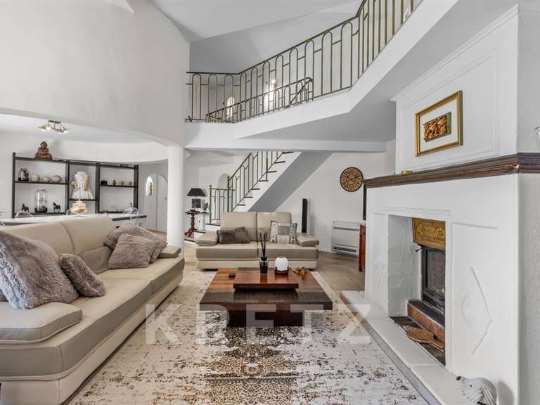 Maison Trans-en-Provence - 5 chambres - 230m²