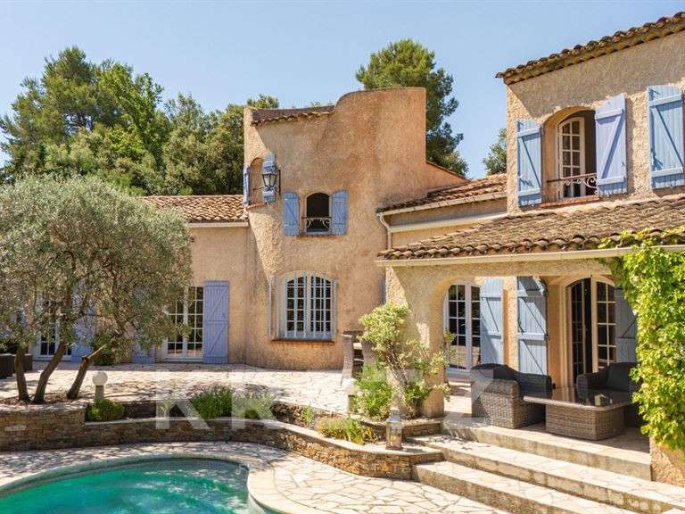 Maison Trans-en-Provence - 5 chambres - 230m²