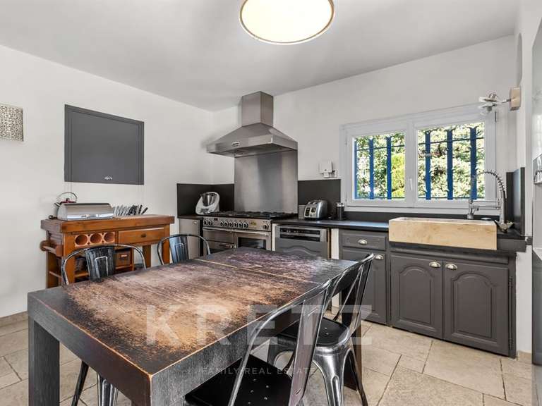 Maison Trans-en-Provence - 5 chambres - 230m²