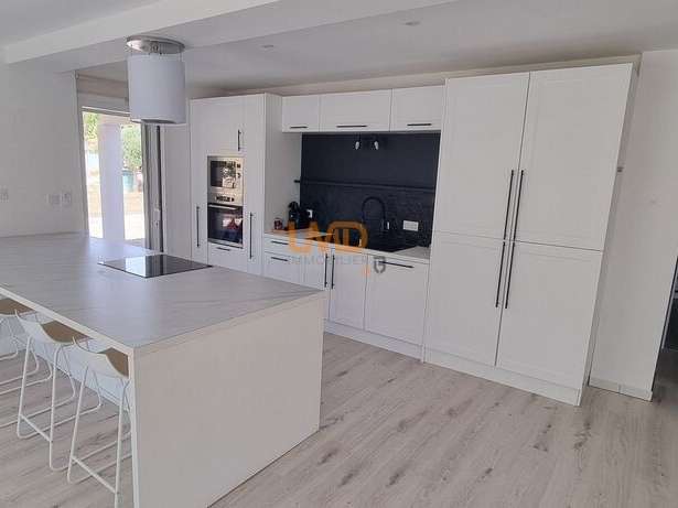 House Trans-en-Provence - 4 bedrooms - 145m²