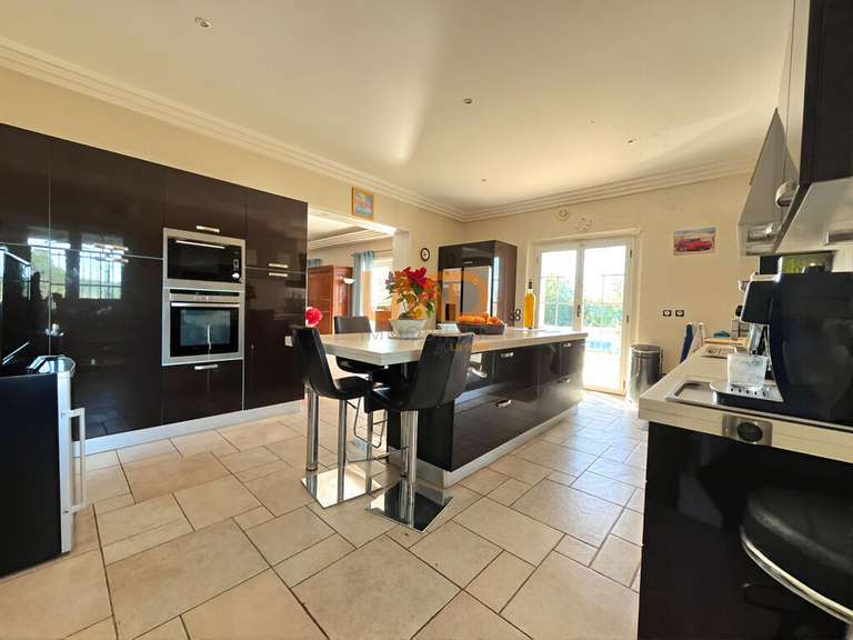 House Trans-en-Provence - 5 bedrooms - 286m²