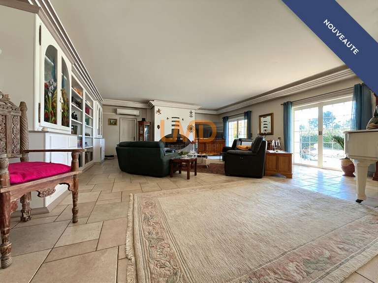 Maison Trans-en-Provence - 5 chambres - 286m²