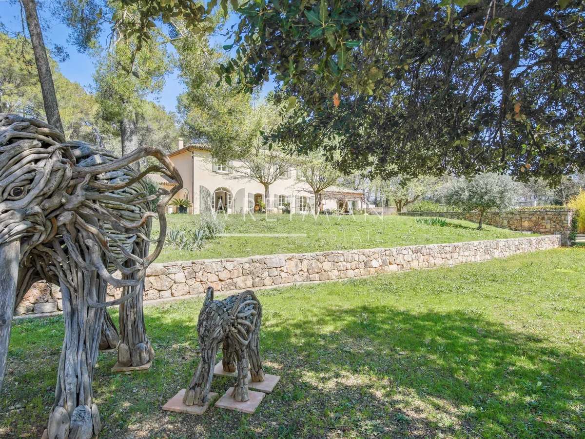 Villa Trans-en-Provence