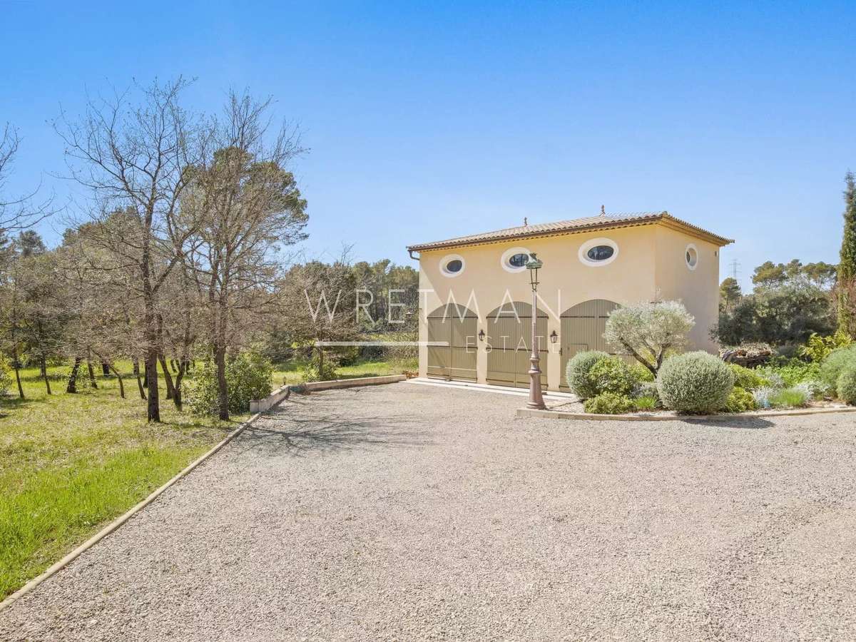 Villa Trans-en-Provence